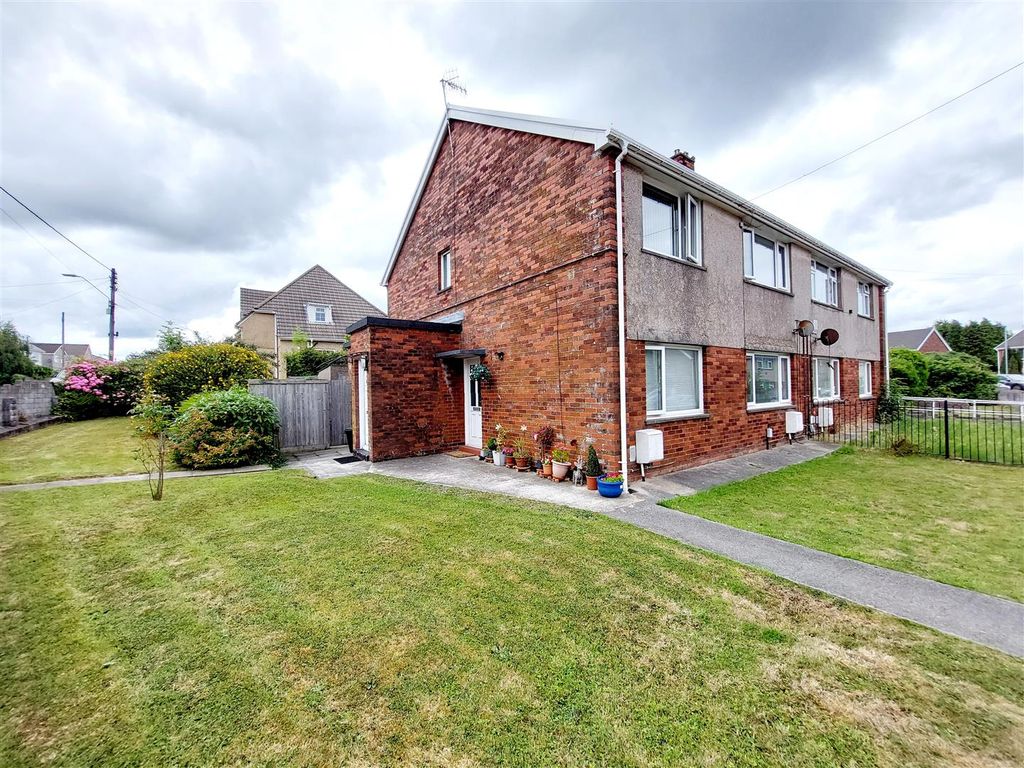 2 bed flat for sale in Bryngolau, Gorseinon, Swansea SA4 Zoopla