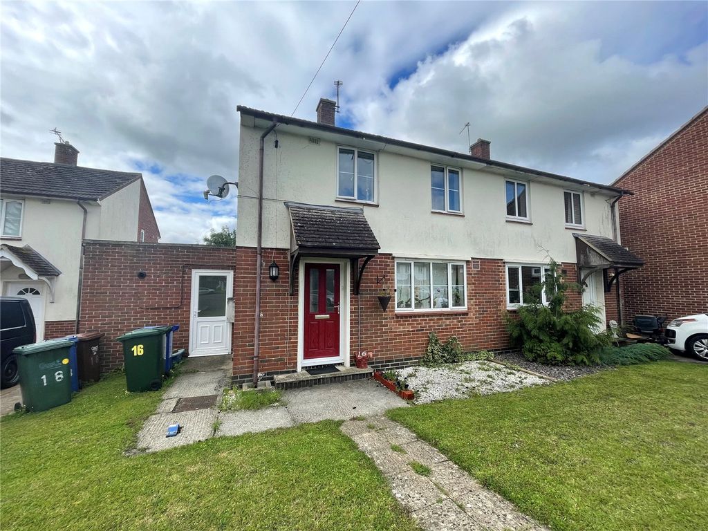 2 bed semidetached house for sale in Oak Lane, Ambrosden, Bicester