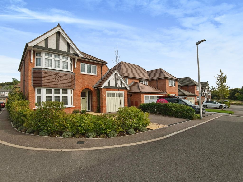 3 bed detached house for sale in Lapwing Close, Dawlish, Devon EX7, £425,000 Zoopla