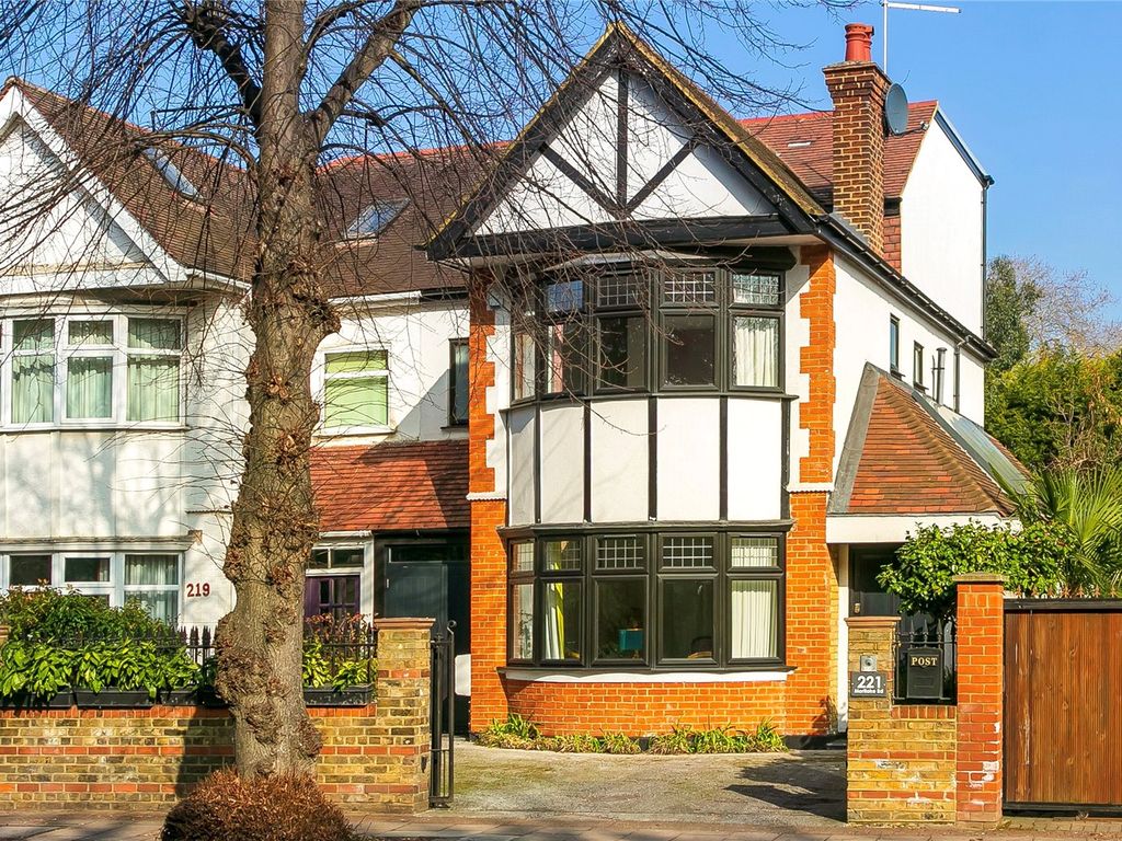 4 bed semidetached house for sale in Mortlake Road, Kew, Surrey TW9
