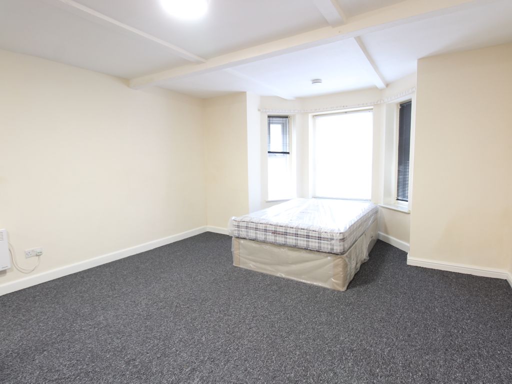 Studio to rent in Westwood Road, Southampton SO17, £795 pcm Zoopla