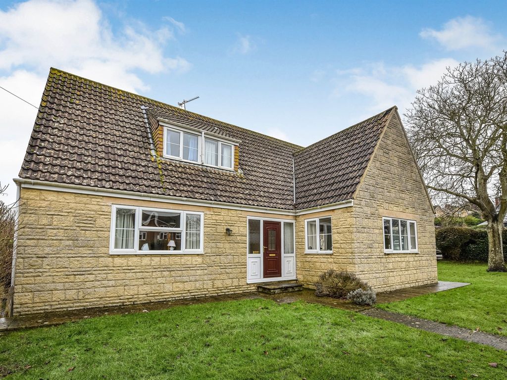 4 bed detached bungalow for sale in Seend Cleeve, Seend, Melksham SN12