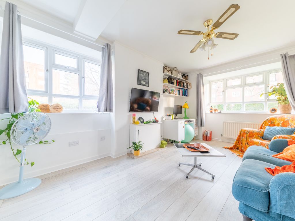 Aldrington Road, Streatham SW16  