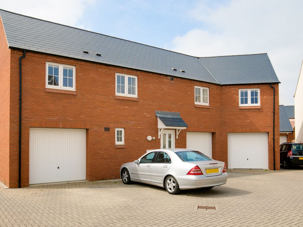 3 bed detached house for sale in Fontwell Road, Bicester OX26, £375,000