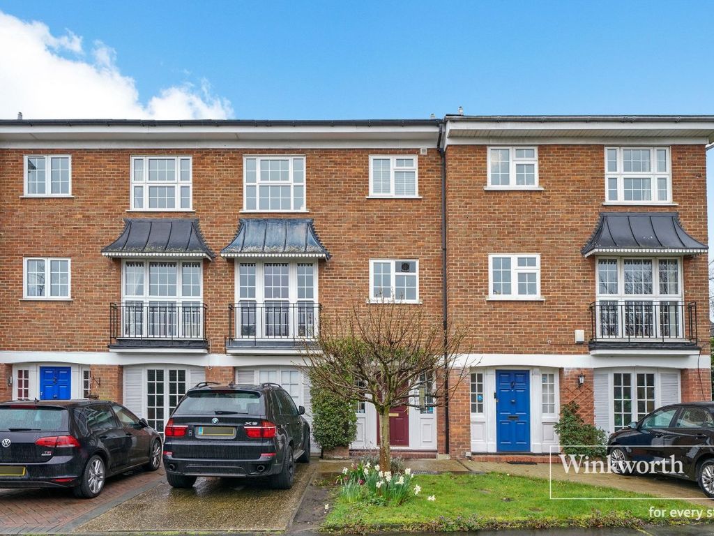 4 bed terraced house to rent in Springpark Drive, Beckenham BR3 Zoopla