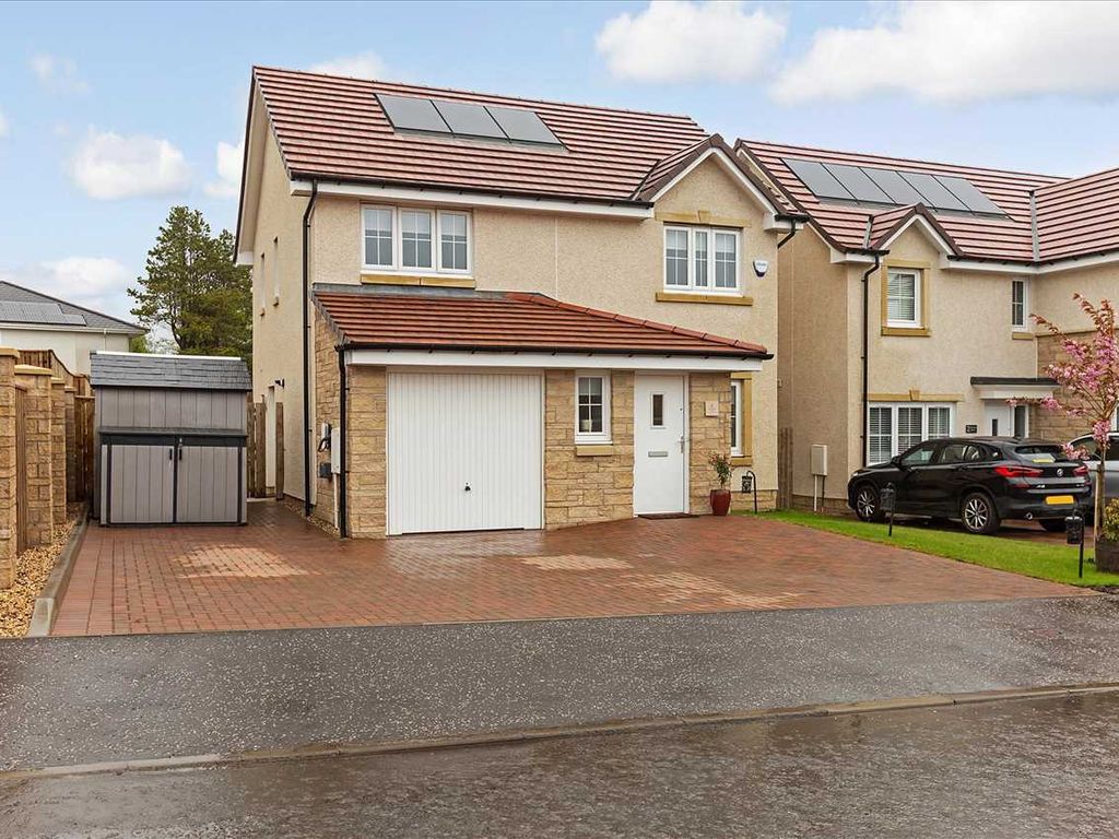 3 bed detached house for sale in Barrow Drive, Newlandsmuir, East
