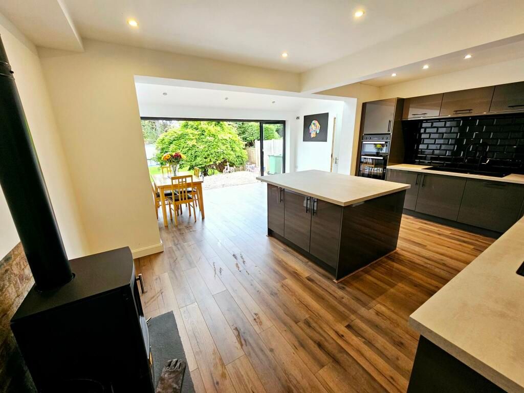 3 bed semidetached house for sale in Saint Kenelms Avenue, Halesowen