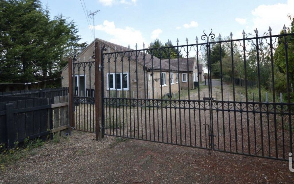 8 bed detached house for sale in Station Road, Wilburton Ely CB6, £