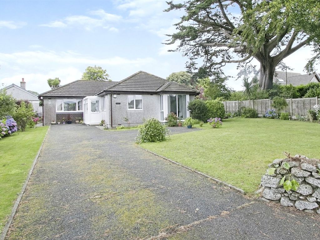 3 bed bungalow for sale in Forth Coth, Carnon Downs, Truro, Cornwall