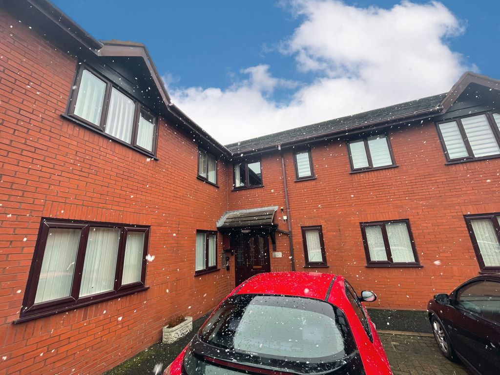 1 bed flat for sale in Greenbank, Argyle Road, PoultonLeFylde FY6