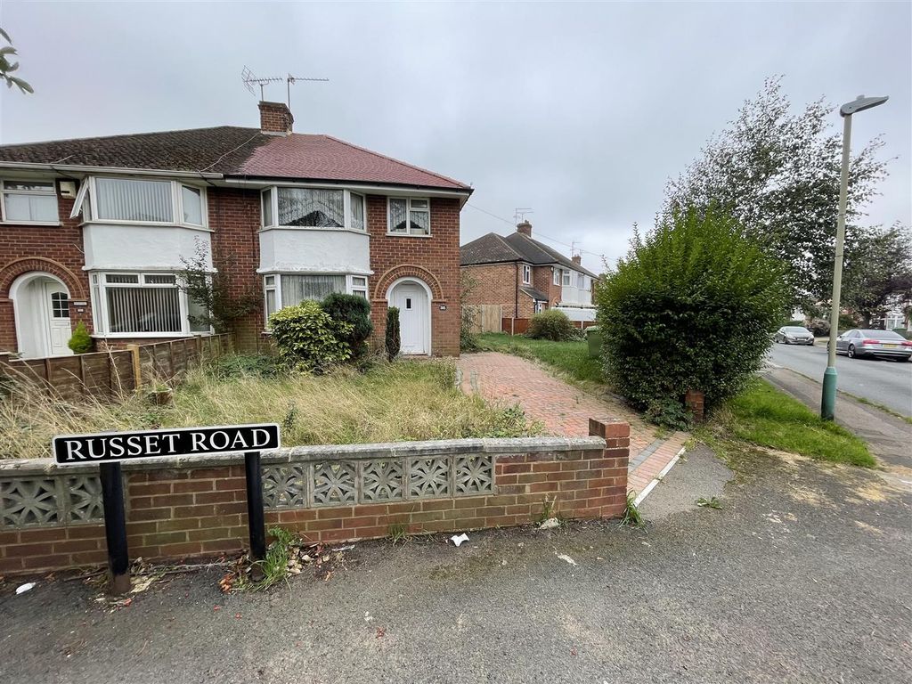 3 bed semidetached house for sale in Russett Road, Cheltenham GL51, £