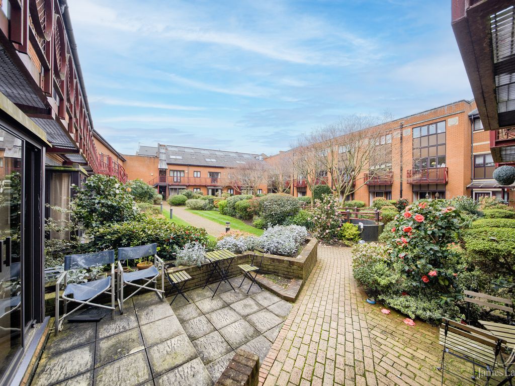 2 bed flat for sale in Kings Court, 25 Cox Street, Jewellery Quarter B3