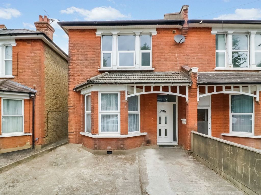 5 bed semidetached house to rent in Stag Lane, Edgware HA8, £2,900 pcm