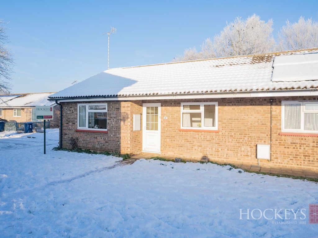 2 bed semidetached bungalow for sale in Henry Morris Road, Sawston