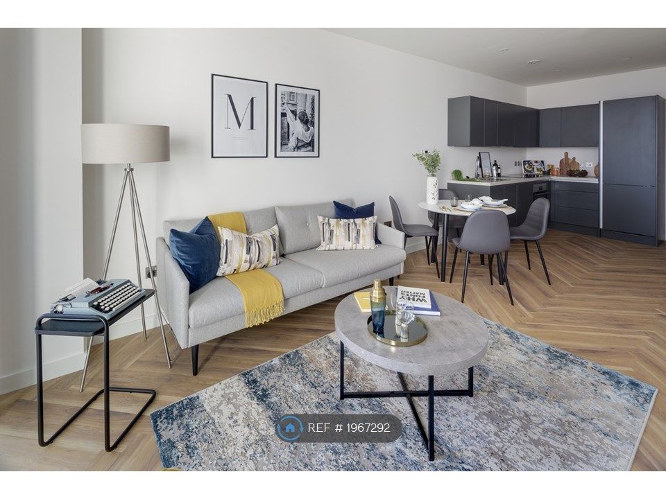 1 bed flat to rent in Leader House, Media City Uk, Salford M50, £1,200