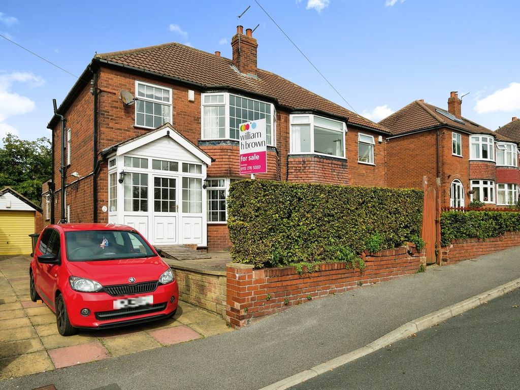 3 bed semidetached house for sale in Wynford Rise, Leeds LS16, £