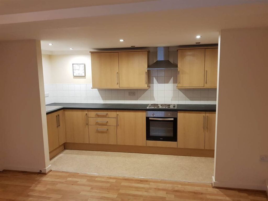 1 bed flat to rent in Lammas Street, Carmarthen SA31, £500 pcm Zoopla