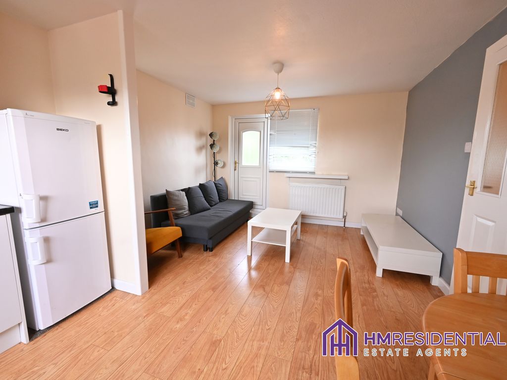 2 bed flat for sale in Sunderland Road, Gateshead NE8 Zoopla