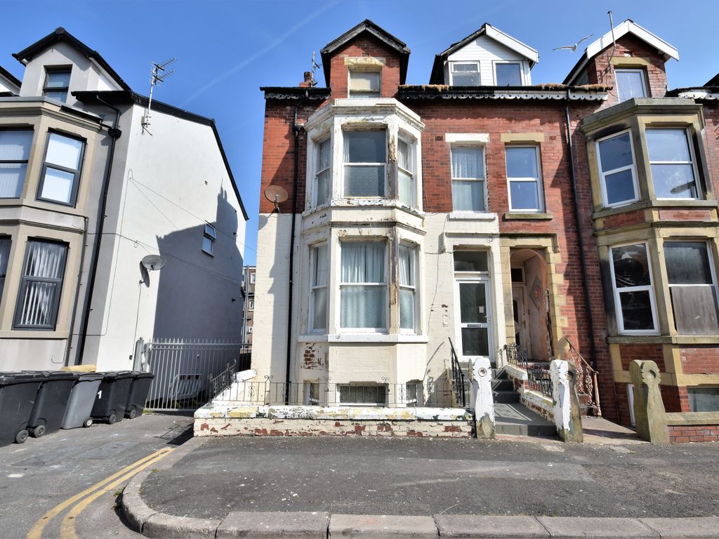 6 bed end terrace house for sale in Kirby Road, Blackpool FY1, £127,000