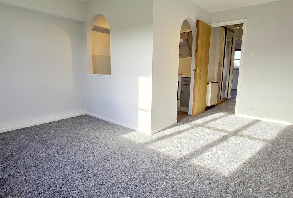 1 bed flat to rent in Avonmouth Road, Dartford DA1, £1,090 pcm Zoopla