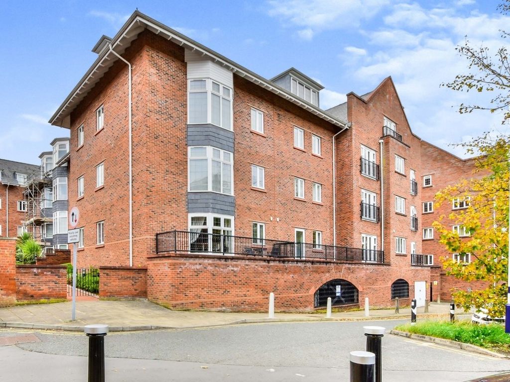 2 bed flat for sale in Station Road, Wilmslow, Cheshire SK9 Zoopla