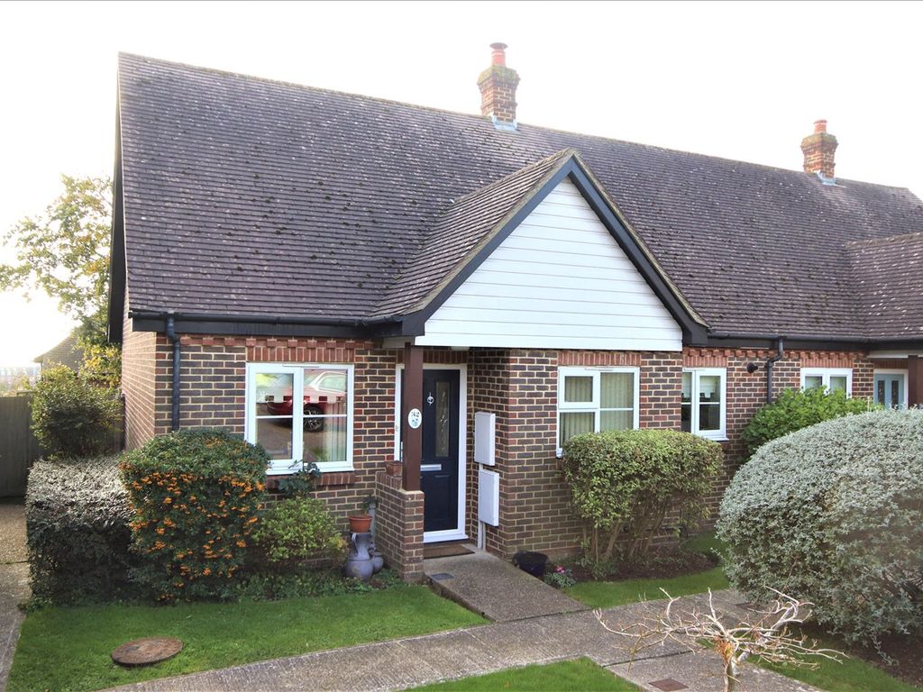 2 bed property for sale in Rotherfield Avenue, BexhillOnSea TN40 Zoopla