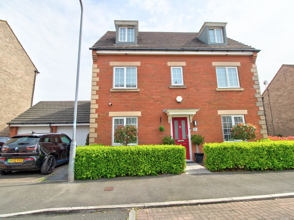 6 bed detached house for sale in Bronllys Grove, Duffryn, Newport NP10 Zoopla