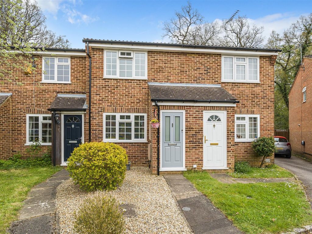 2 bed terraced house for sale in Farcrosse Close Sandhurst, Berkshire