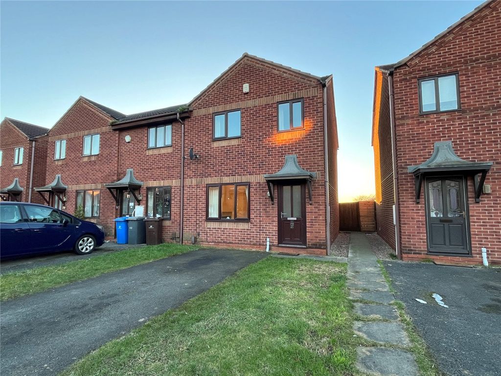 3 bed end terrace house for sale in Old Mansfield Road, Derby