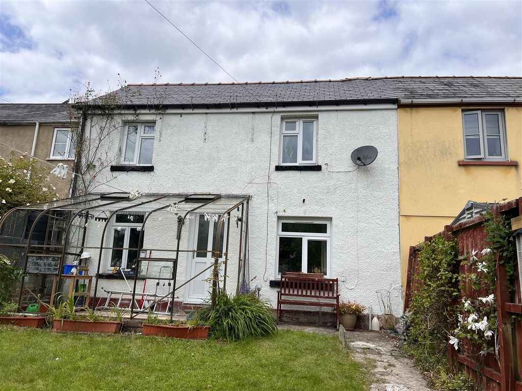 3 bed semidetached house for sale in Manor Road, Abersychan, Pontypool