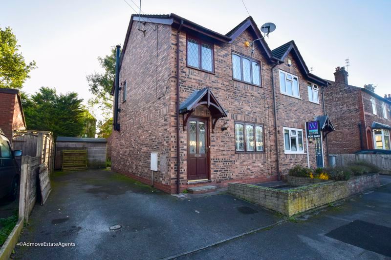 3 bed semidetached house for sale in Brentwood Avenue, Timperley