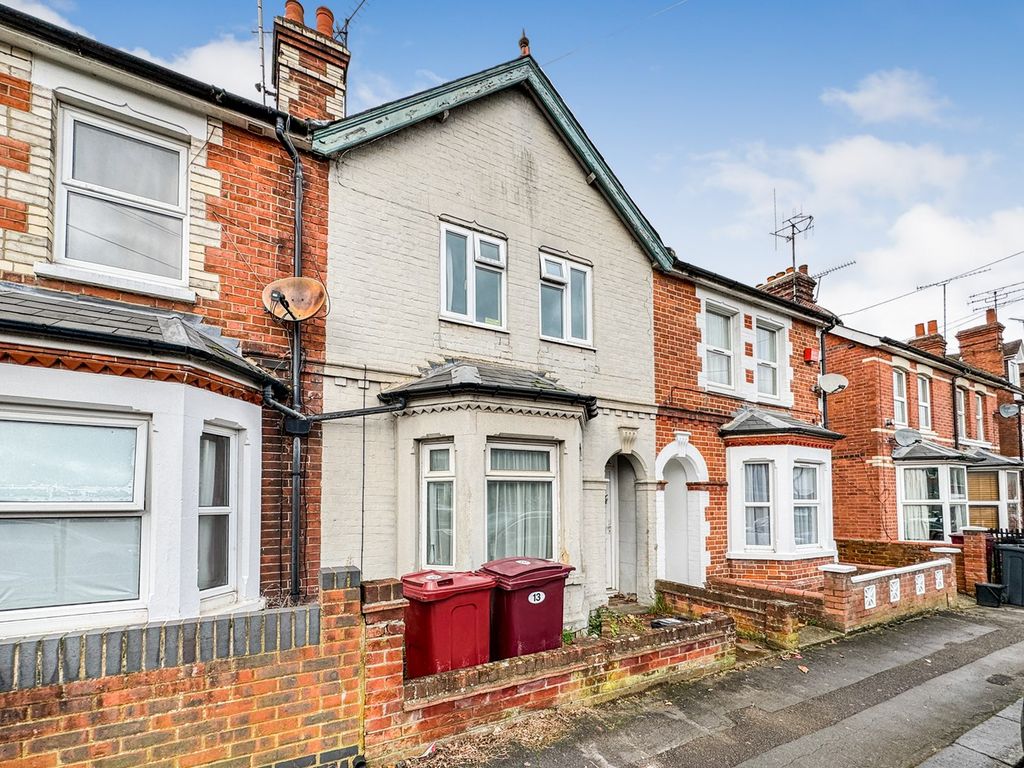 3 bed terraced house for sale in Pangbourne Street, Reading RG30, £