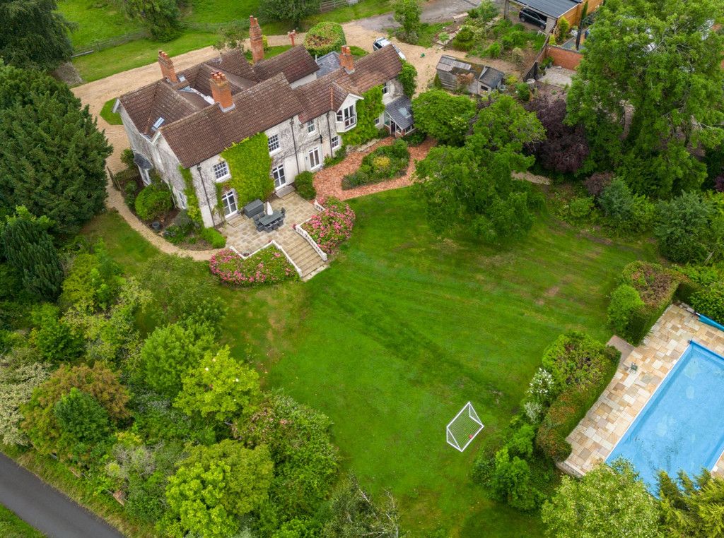 8 bed detached house for sale in Grimley Lane, Finstall, Bromsgrove B60