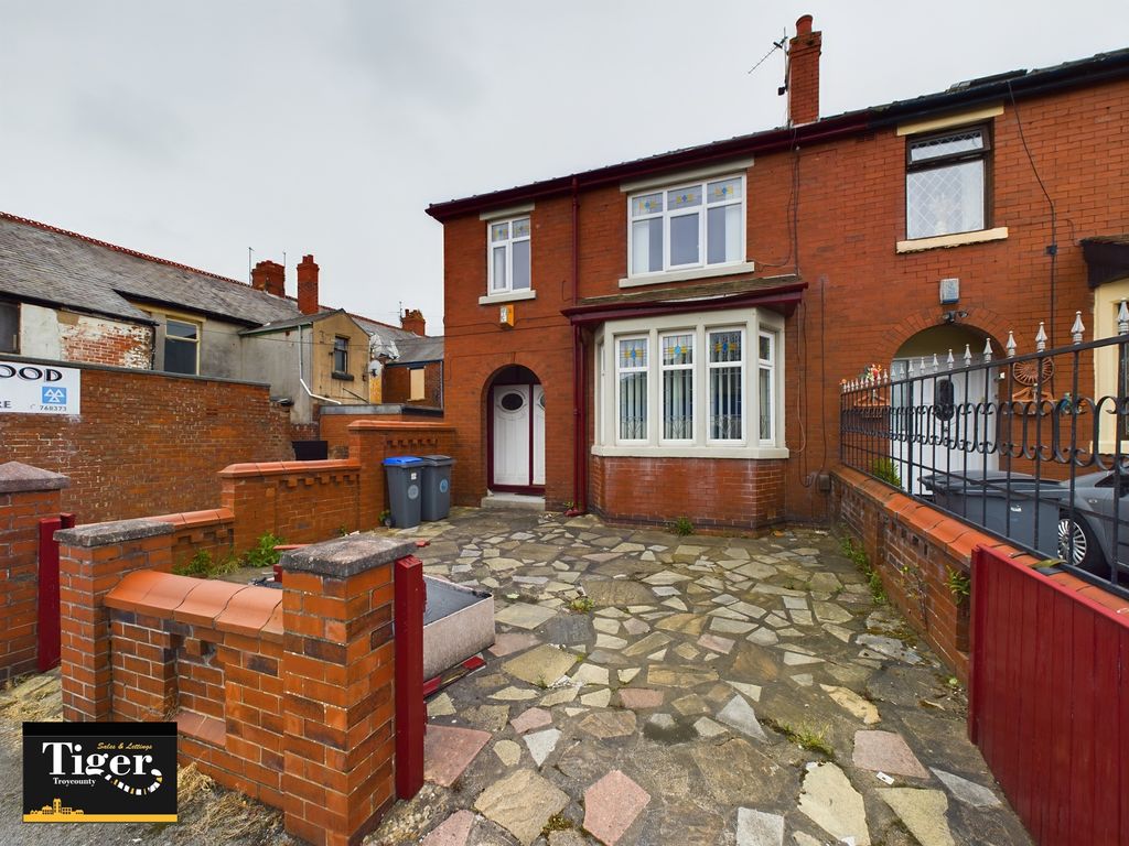 3 bed semidetached house for sale in Greenwood Avenue, Blackpool FY1