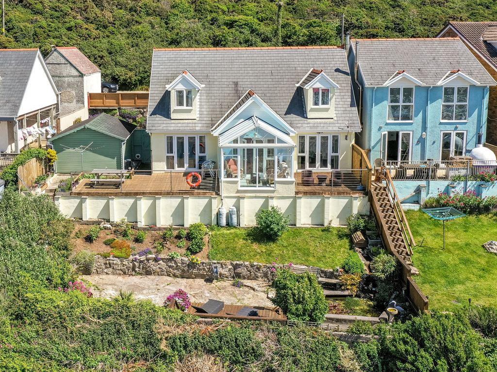 3 bed detached bungalow for sale in Windcliffe, OgmoreBySea, Bridgend