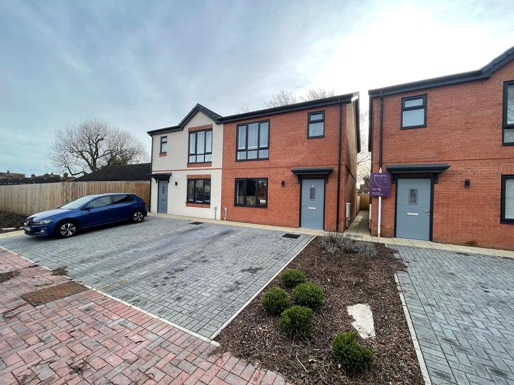 3 bed semidetached house to rent in The Willows, Donnington, Telford