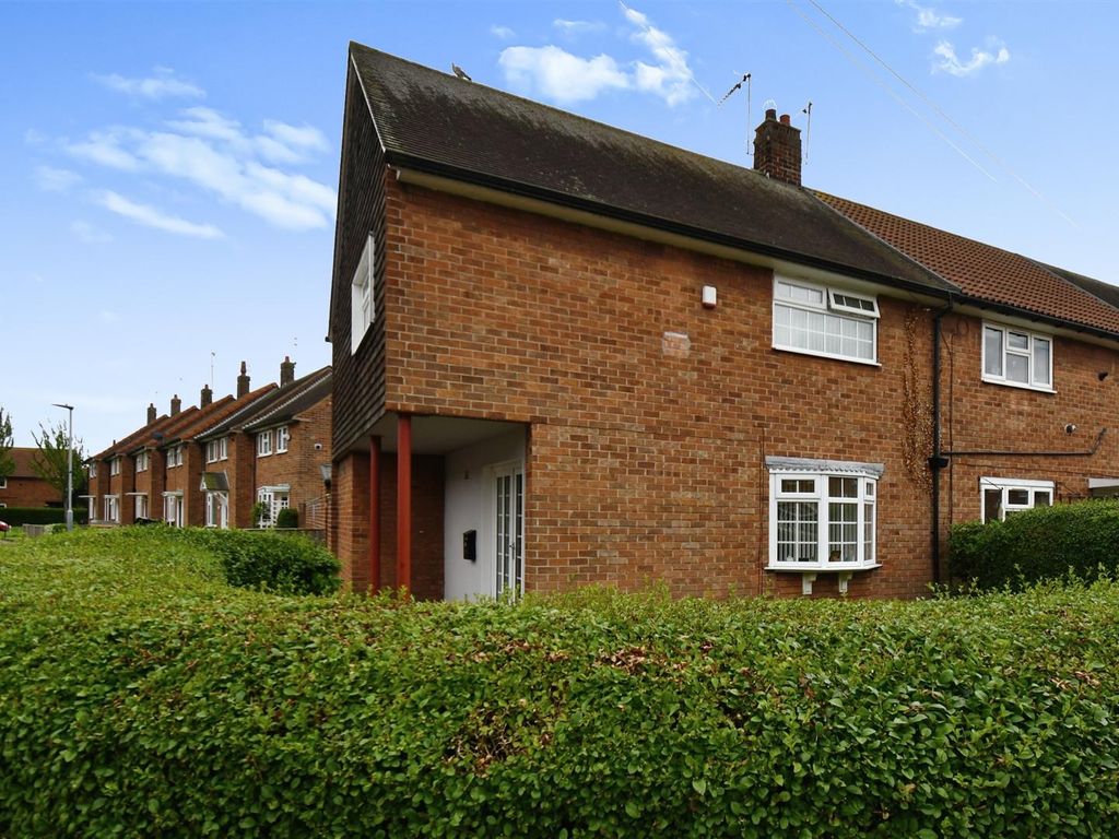 3 bed end terrace house for sale in Twyford Close, Hull HU9, £100,000 Zoopla