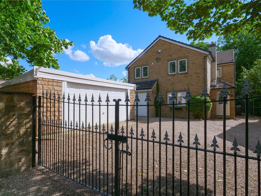 5 bed detached house for sale in Mint Street, Bradford, West Yorkshire