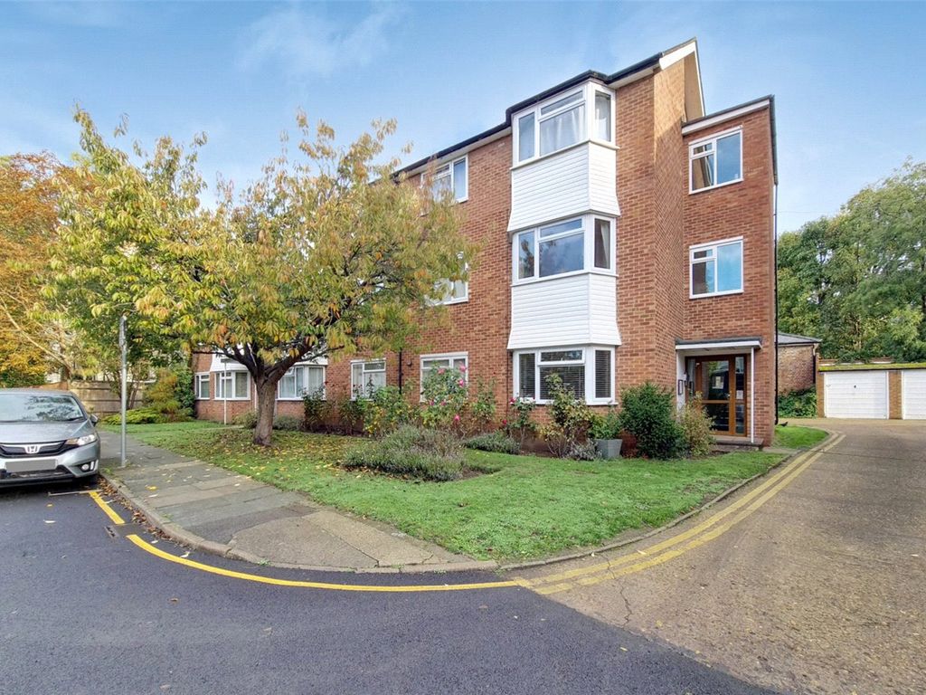 2 bed flat for sale in Kingswood Close, Surbiton KT6, £375,000 Zoopla