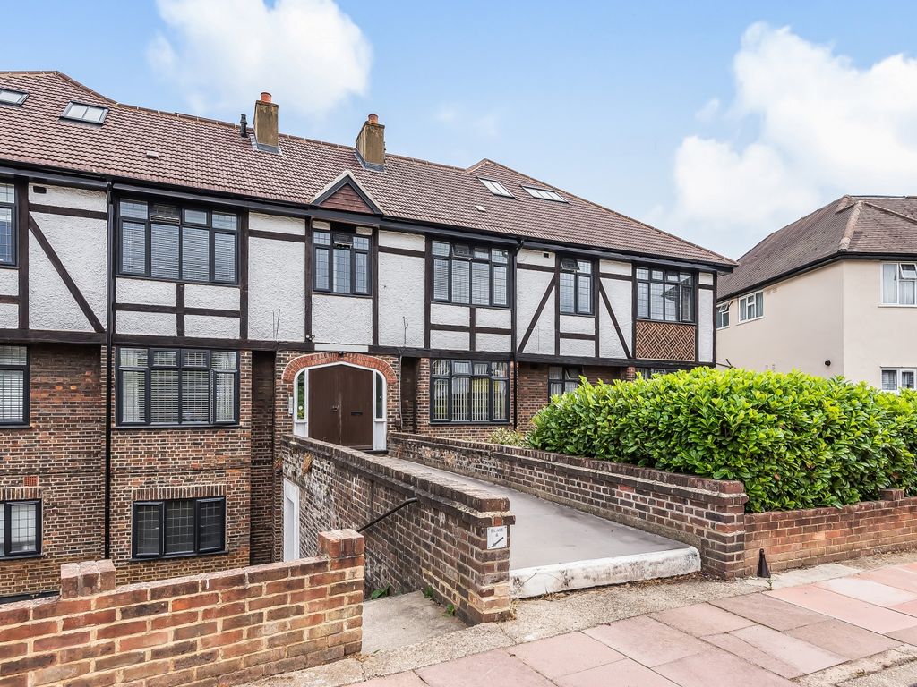 3 bed flat to rent in Foxgrove Avenue, Beckenham BR3 Zoopla