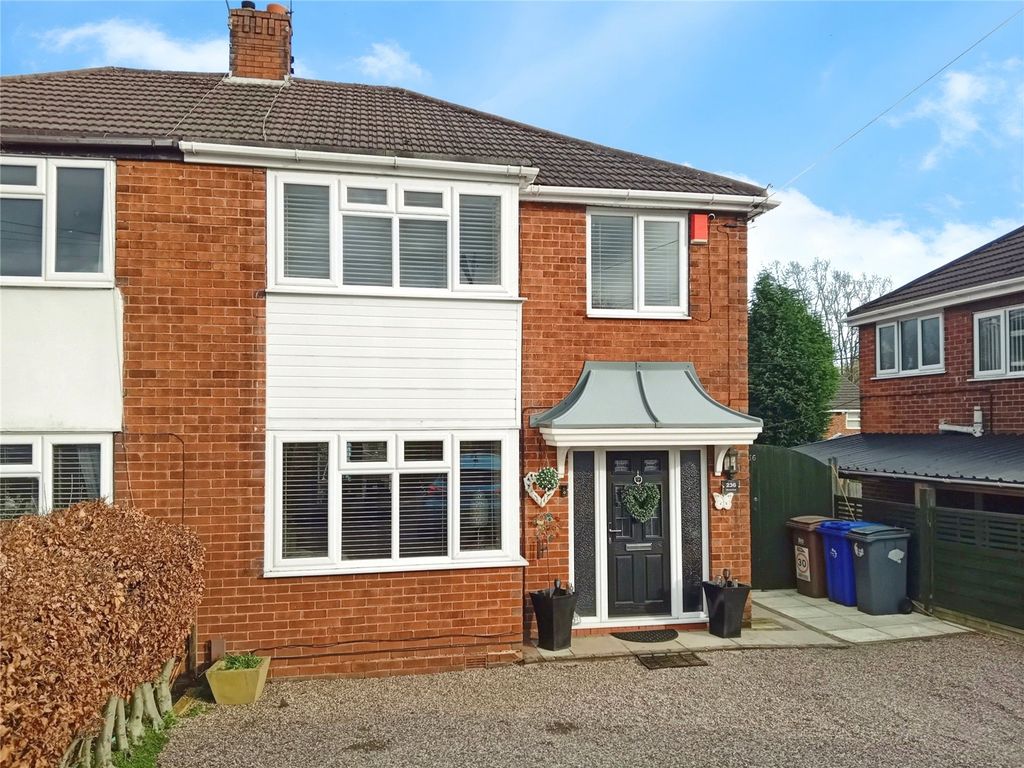3 bed semidetached house for sale in Blurton Road, Blurton, Stoke On