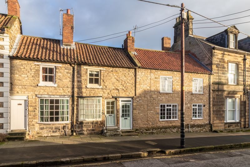 4 bed terraced house for sale in Burgate, Pickering YO18 Zoopla