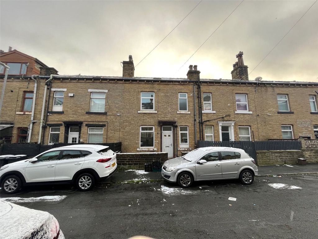 2 bed terraced house for sale in Penn Street, Halifax, West Yorkshire