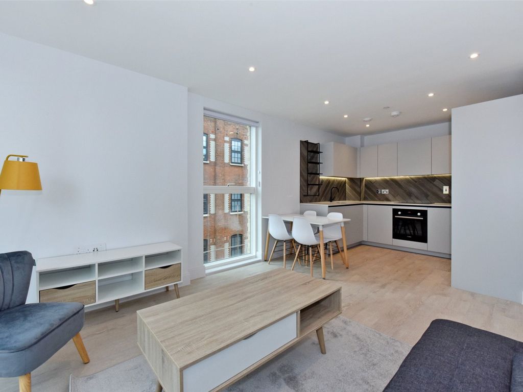 2 bed flat to rent in Darjeeling House, Memorial Avenue, Slough SL1