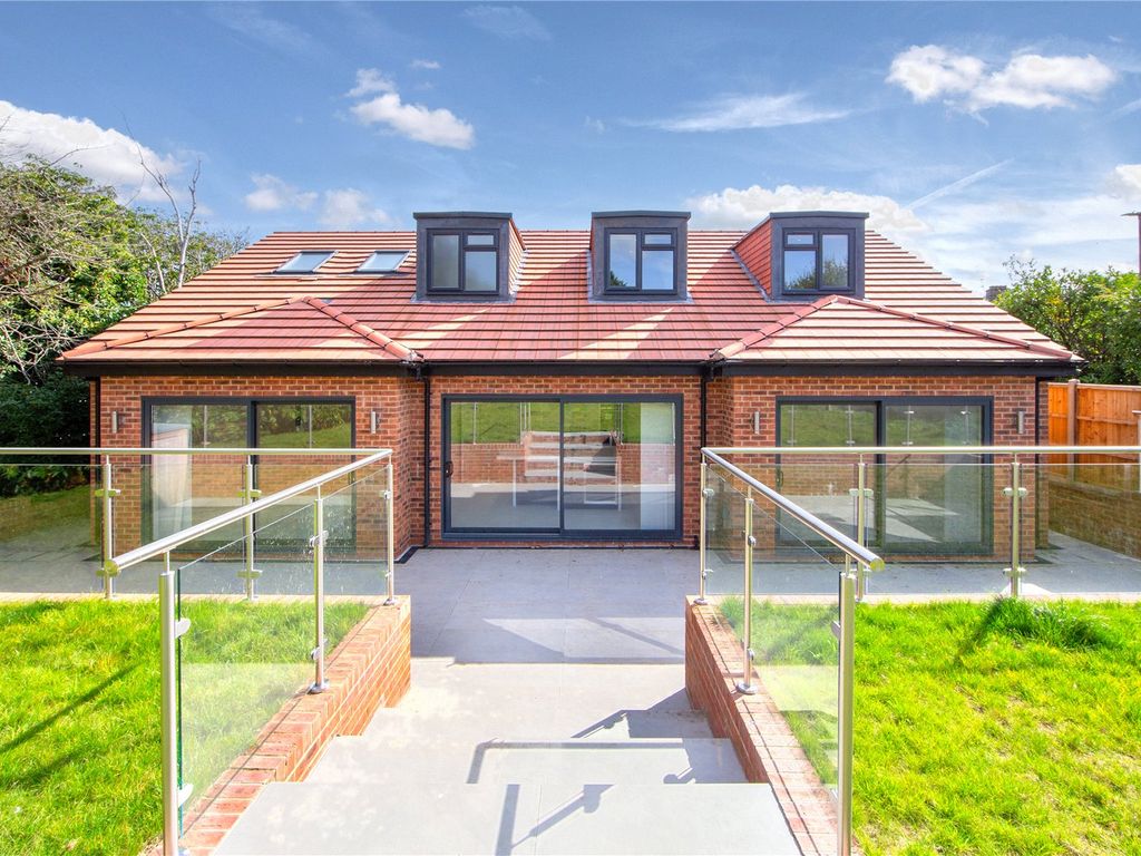 5 bed bungalow for sale in Shelley Close, Edgware, Middlesex, London HA8, £1,500,000 Zoopla