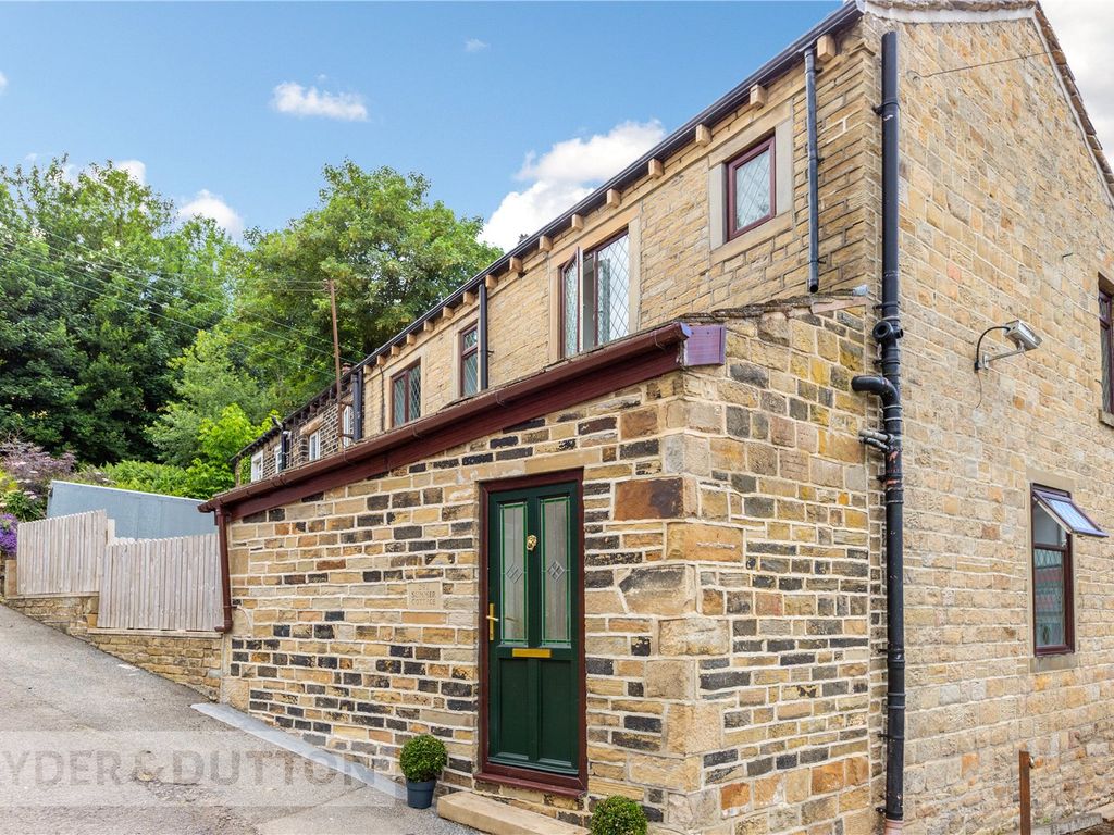4 bed end terrace house for sale in Ellen Holme, Luddendenfoot, Halifax