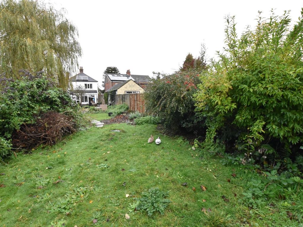 3 bed detached house for sale in Flixborough Road, BurtonUponStather