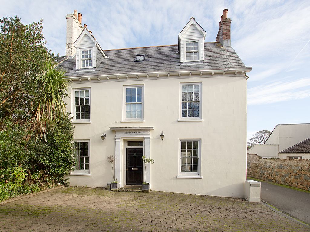 5 bed property for sale in Kings Road, St Peter Port, Guernsey GY1, £