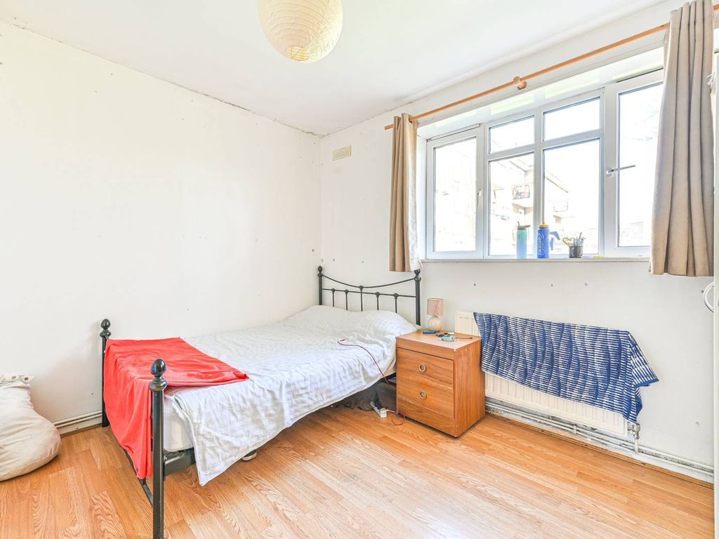 2 bed flat to rent in Weir Road, Balham, London SW12 Zoopla