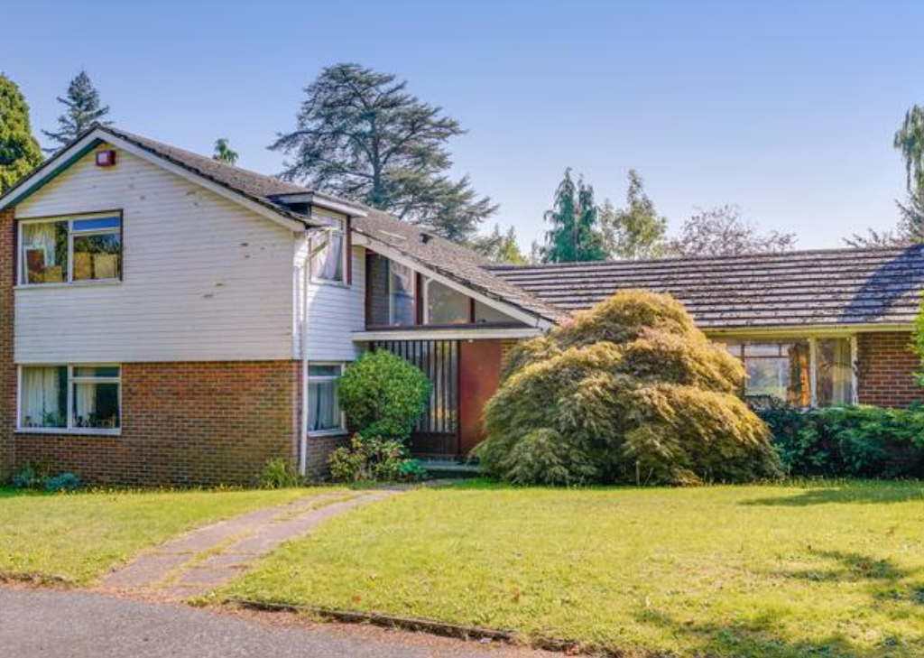 Commercial property for sale in Fernhill, Oxshott, Leatherhead KT22